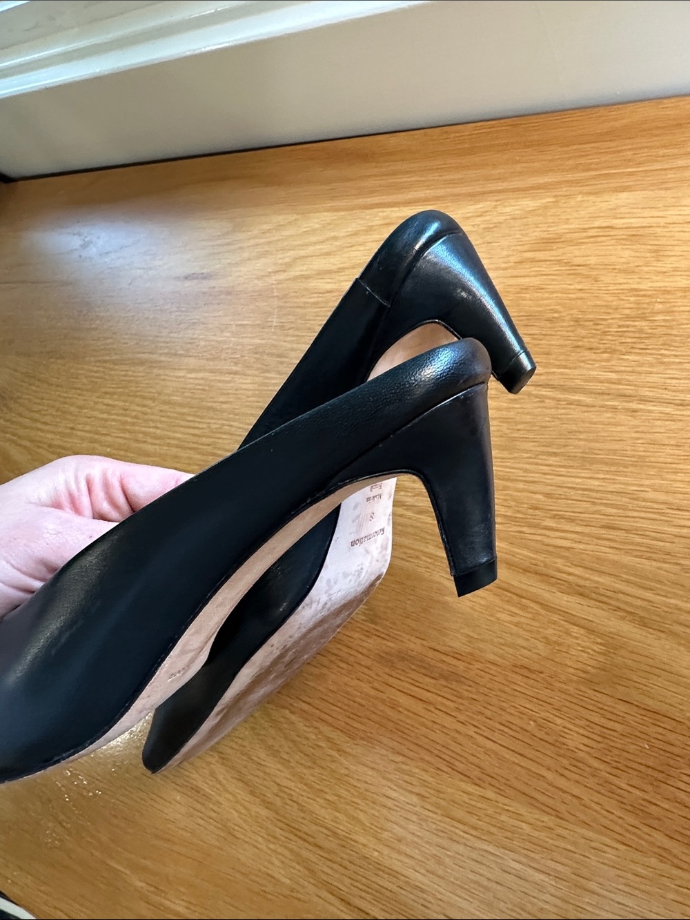 Reformation Black Pointed-Toe Leather Mule Heels - Picture 3 of 4